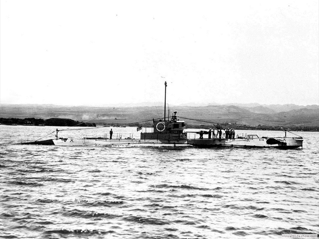 USS R-16 (SS-93)