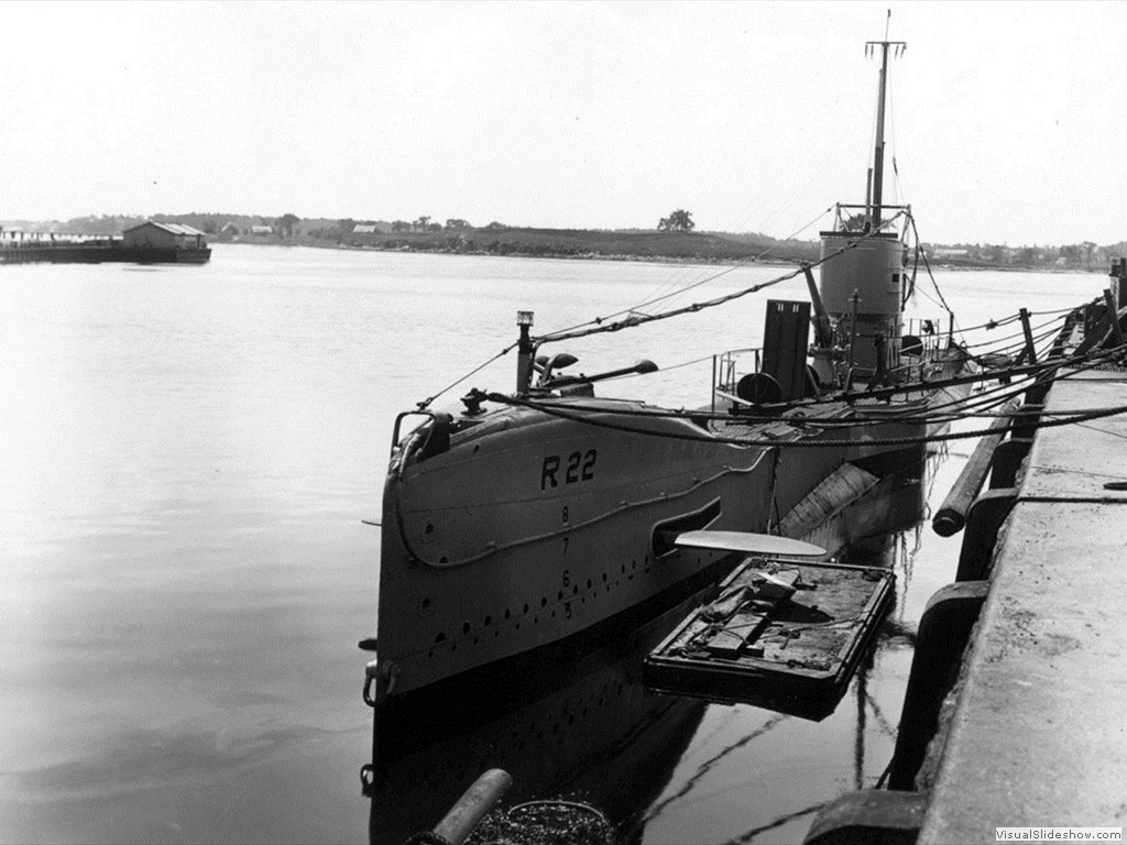 USS R-22 (SS-99)
