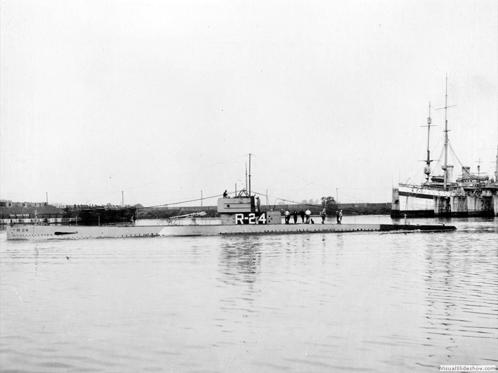 USS R-24 (SS-101)