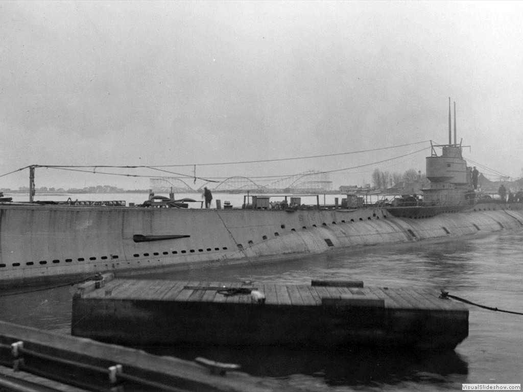 USS S-15 (SS-120)