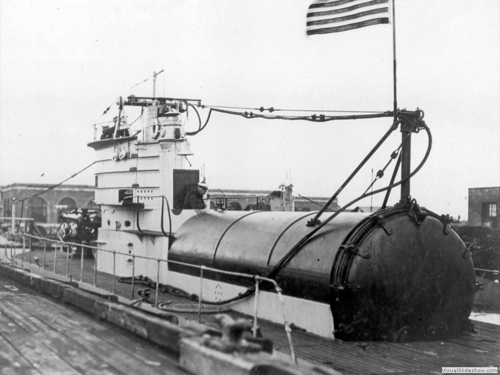 USS S-1 (SS-105)