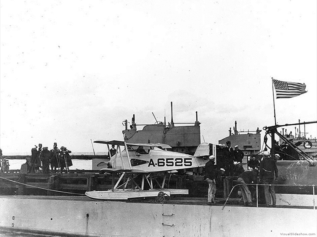 USS S-1 (SS-105)-4