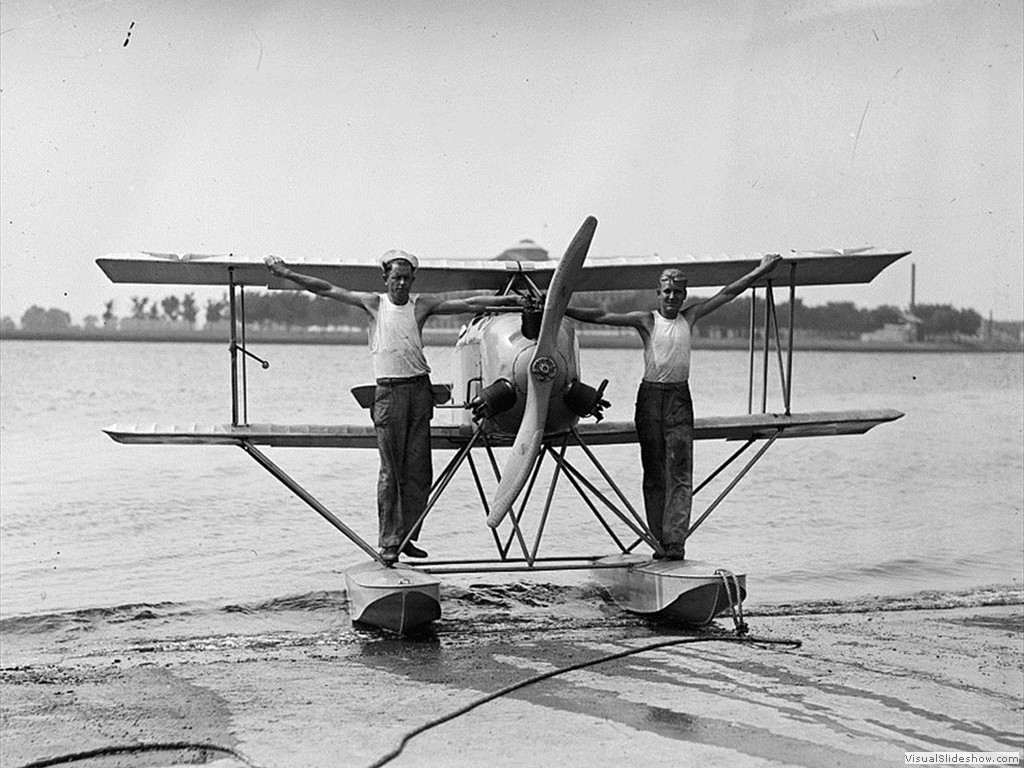 USS S-1 (SS-105)-5